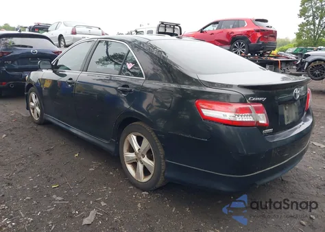 2011 Toyota Camry Se z USA, uszkodzony, nr VIN 4T1BF3EK9BU165443